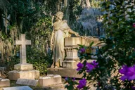 Savannah Cemetery and Historic Site Tour thumbnail 5