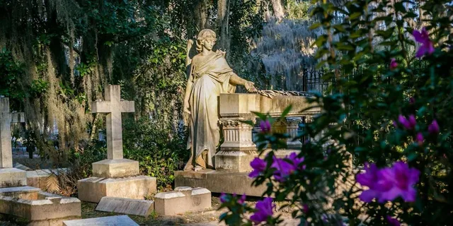 Savannah Cemetery and Historic Site Tour - Image 5