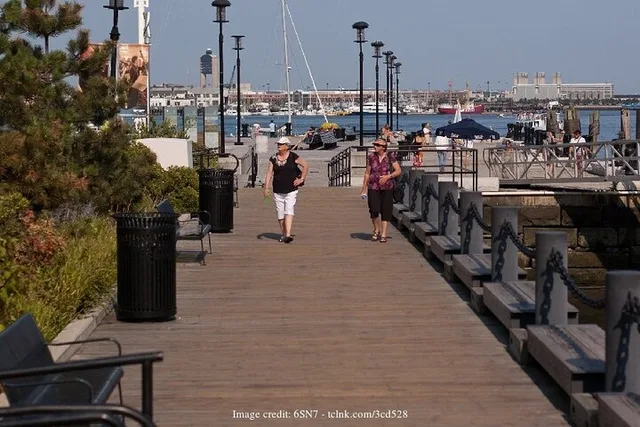Boston Freedom Trail Private Walking Tour - Image 6