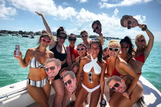 Miami Yacht Rental with Captain - Image 5