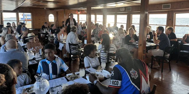 Destin Murder Mystery Dinner Cruise - Image 5