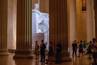 Washington DC Night-Time City Bus Tour thumbnail 6