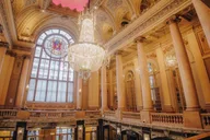 Chicago Theatre Tour thumbnail 3