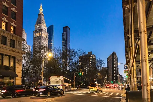 New York Flatiron Architectural Tour 2 hr - Image 3