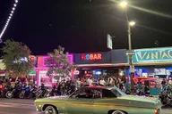 Las Vegas Bar Crawl Off The Beaten Path 2 hr thumbnail 2