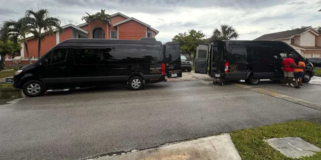 Ft. Lauderdale Airport Shuttle to Miami Port - Image 4
