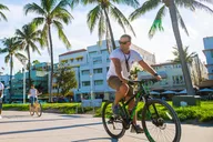 Miami Beach Art Deco & Hidden Gems Bike Tour thumbnail 2