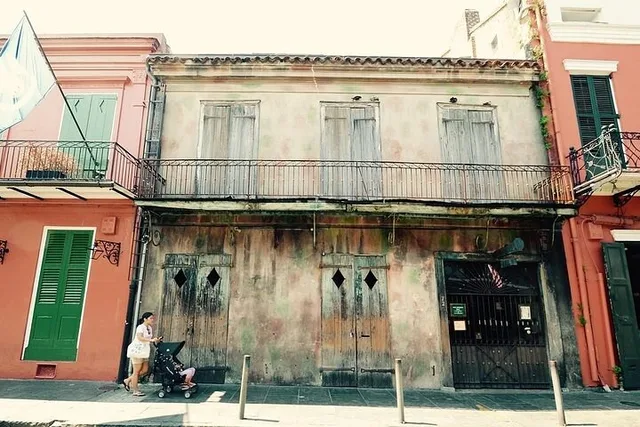 New Orleans French Quarter Walking History Tour - Image 6