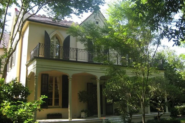 New Orleans Garden District Walking Tour - Image 4