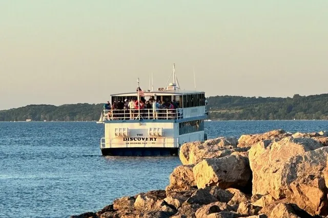 Traverse City Bay Cruise - Image 5
