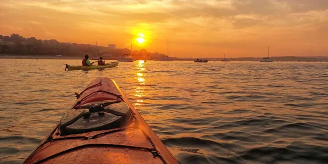 Portland Kayak Tour at Sunset on Casco Bay - Image 2