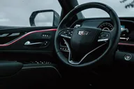 Chicago Airport Transfer SUV thumbnail 4