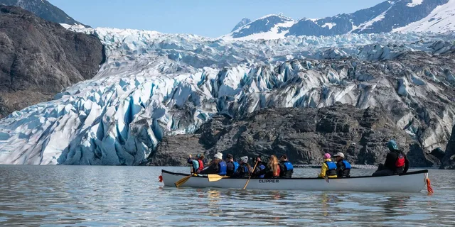 Juneau Mendenhall Glacier Canoe Paddle and Hike 5.5 hr - Image 1