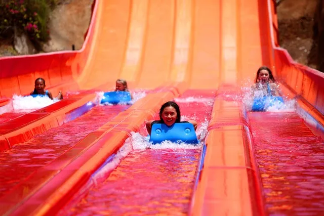 Waikiki Wet 'n' Wild Waterpark Admission with Transportation - Image 5
