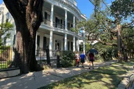 New Orleans Garden District Walking Tour thumbnail 1