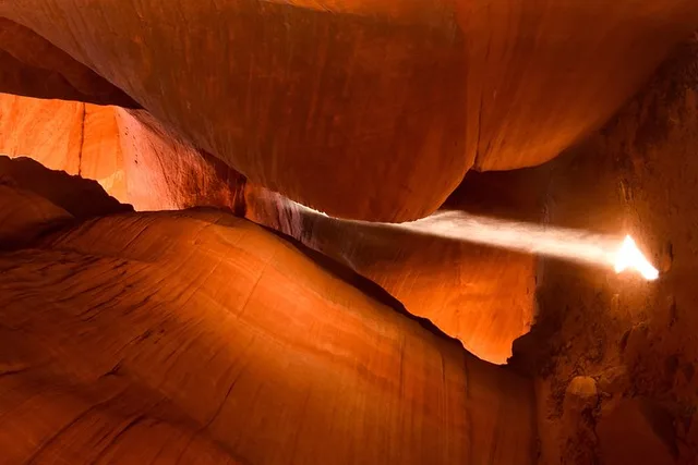 Kanab Slot Canyon 4WD Tour - Image 5