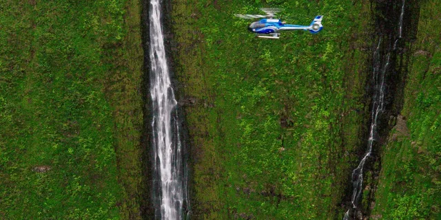 Hilo Helicopter Tour Over Waterfalls - Image 5