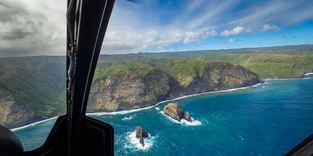 Hilo Helicopter Tour Over Waterfalls - Image 2