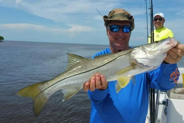 Chokoloskee Inshore Fishing Charter - Image 1