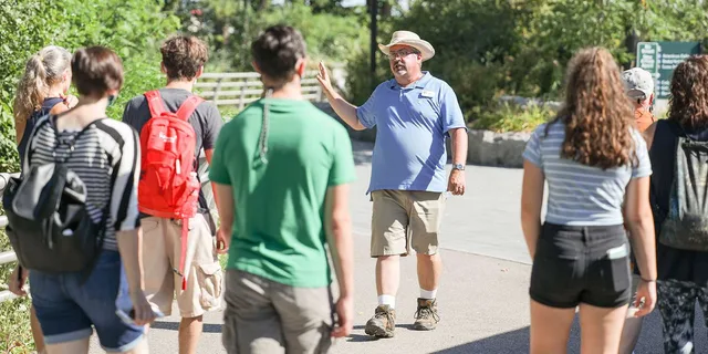 Niagara Falls Walking Tour and Maid of the Mist - Image 5