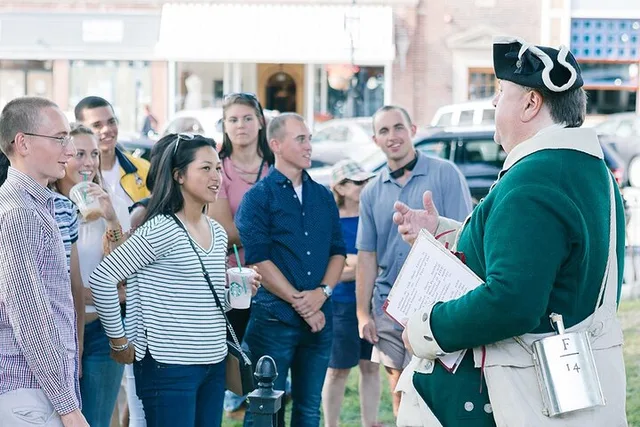 Newport Independence Walking Tour 75 min - Image 1