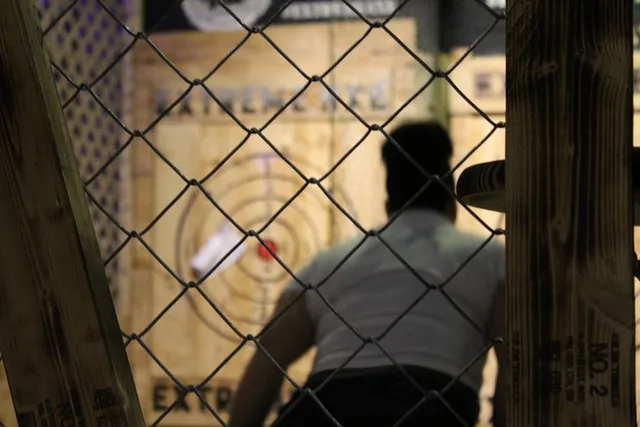 Miami Axe Throwing 60 Min - Image 3