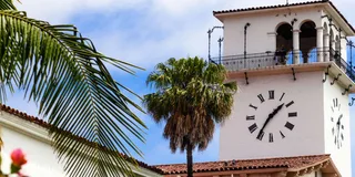 Santa Barbara Food and Walking Tour with Comedian