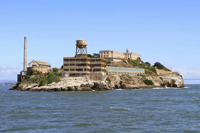 San Francisco Alcatraz and Golden Gate Bridge Tour - Image 2