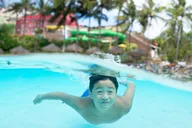Oahu Zipline and Waterpark Adventure thumbnail 3