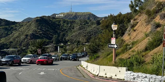 Los Angeles Griffith Park Observatory Comedy Tour - Image 3