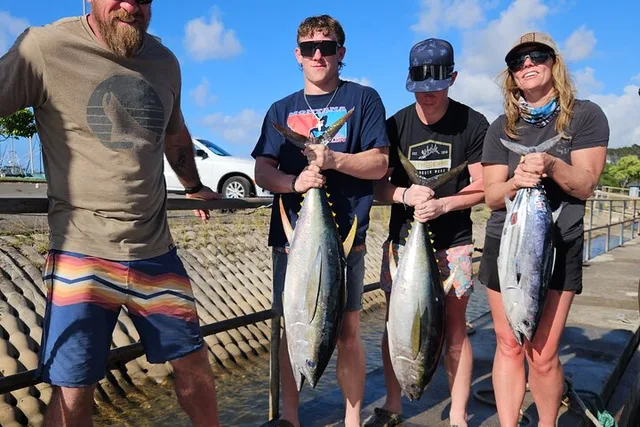 Oahu Deep Sea Fishing Experience - Image 5
