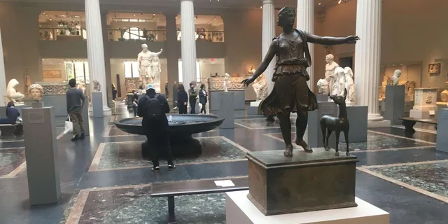 New York City Metropolitan Museum Bible Tour 2 hr - Image 3