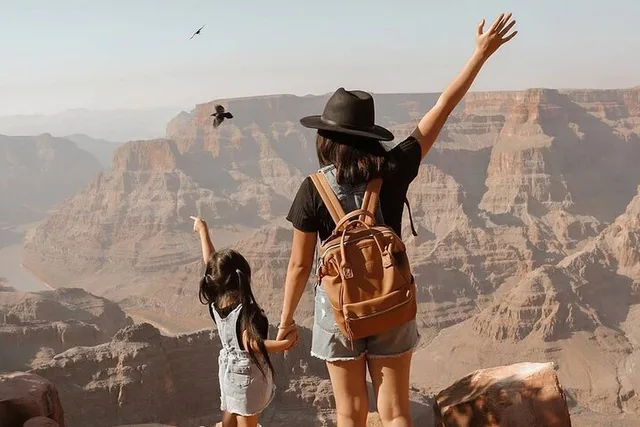 Las Vegas Grand Canyon, Hoover Dam & 7 Magic Mountains Tour - Image 1