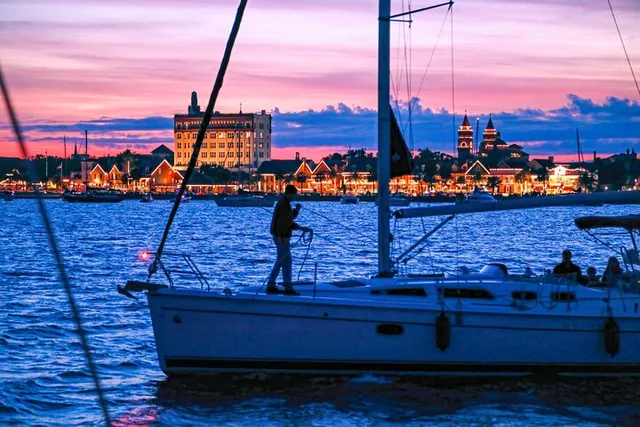 St Augustine Nights of Lights Sailboat Tour - Image 5