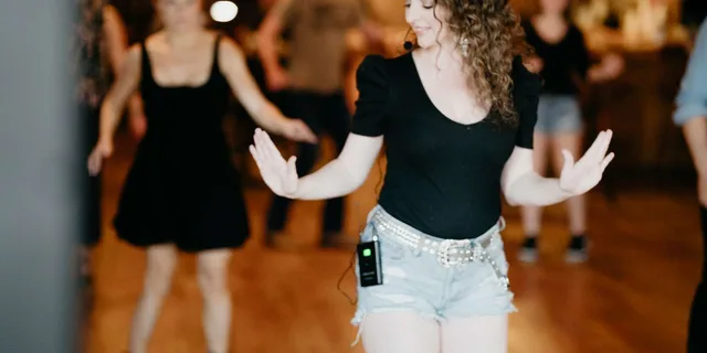 Nashville Line Dancing Class with Souvenir Video - Image 1