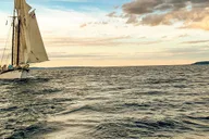Traverse City Morning Sail with Anishinaabe Guide thumbnail 5