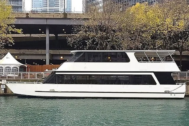Chicago Skyline Mimosa and Bloody Mary Cruise - Image 2