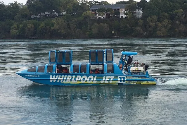 Niagara Falls Sightseeing Tour with Jetboat Adventure - Image 4