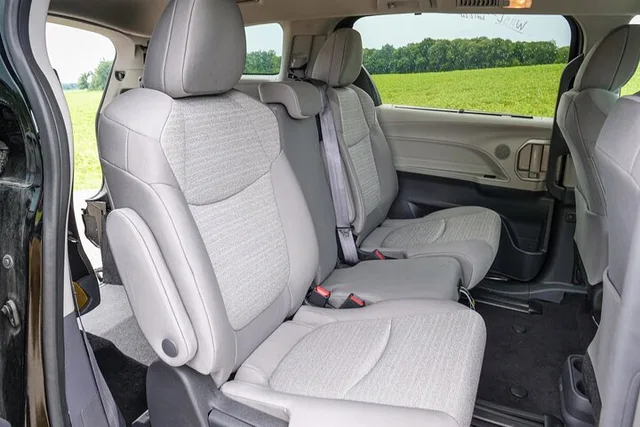 New York Wheelchair Accessible Taxi Transfer - Image 4