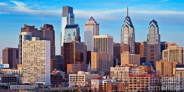 Philadelphia and Amish Community Day Trip from New York - Image 1