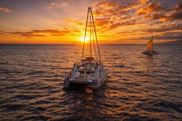 Oahu Sunset Cruise - Image 4
