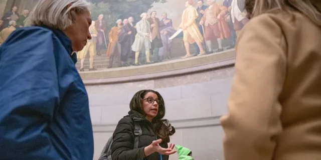 Washington D.C. National Archives Guided Tour - Image 2