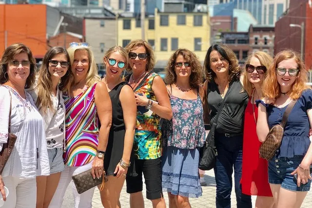 Nashville Walking Food & Drink Tour - Image 3