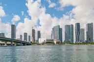 Miami Hop-On Hop-Off Tour with Boat Cruise thumbnail 4