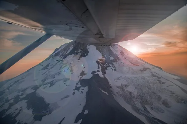 Portland Air Tour of Mount Hood and Columbia River Gorge - Image 4