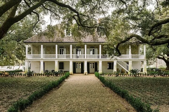 New Orleans Plantation and Swamp Tour with Transportation - Image 2