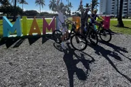 Miami Beach Bike Tour thumbnail 3