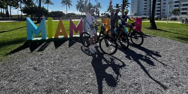 Miami Beach Bike Tour - Image 3