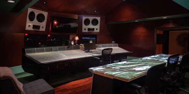 Los Angeles Recording Studios Tour - Image 4