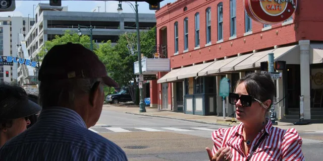 Memphis Beale Street Guided Walking Tour 1 hr - Image 6